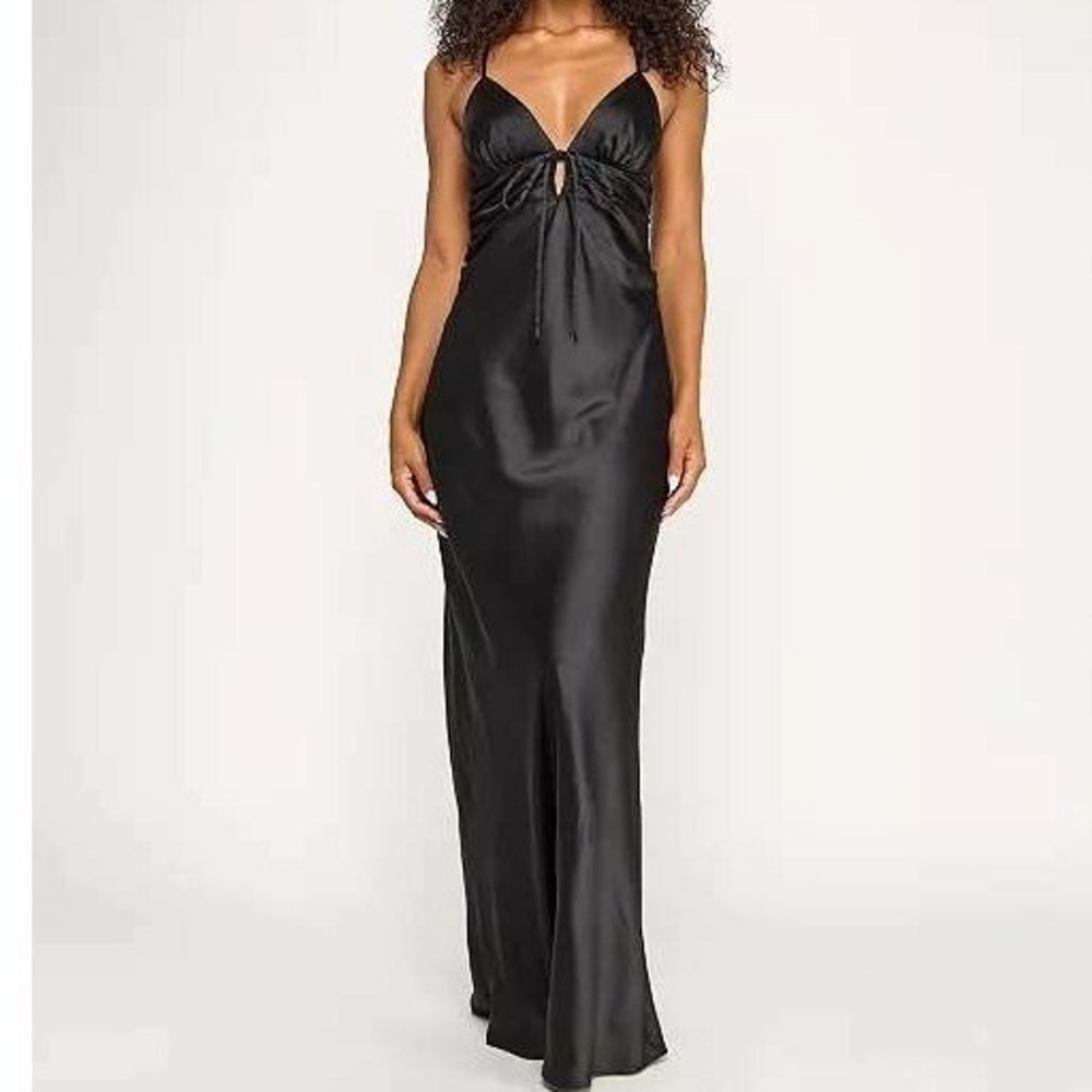 Seni & Cade Satin Sleeveless Back Tie Long Black Strappy Gown Junior Size XL NWT
